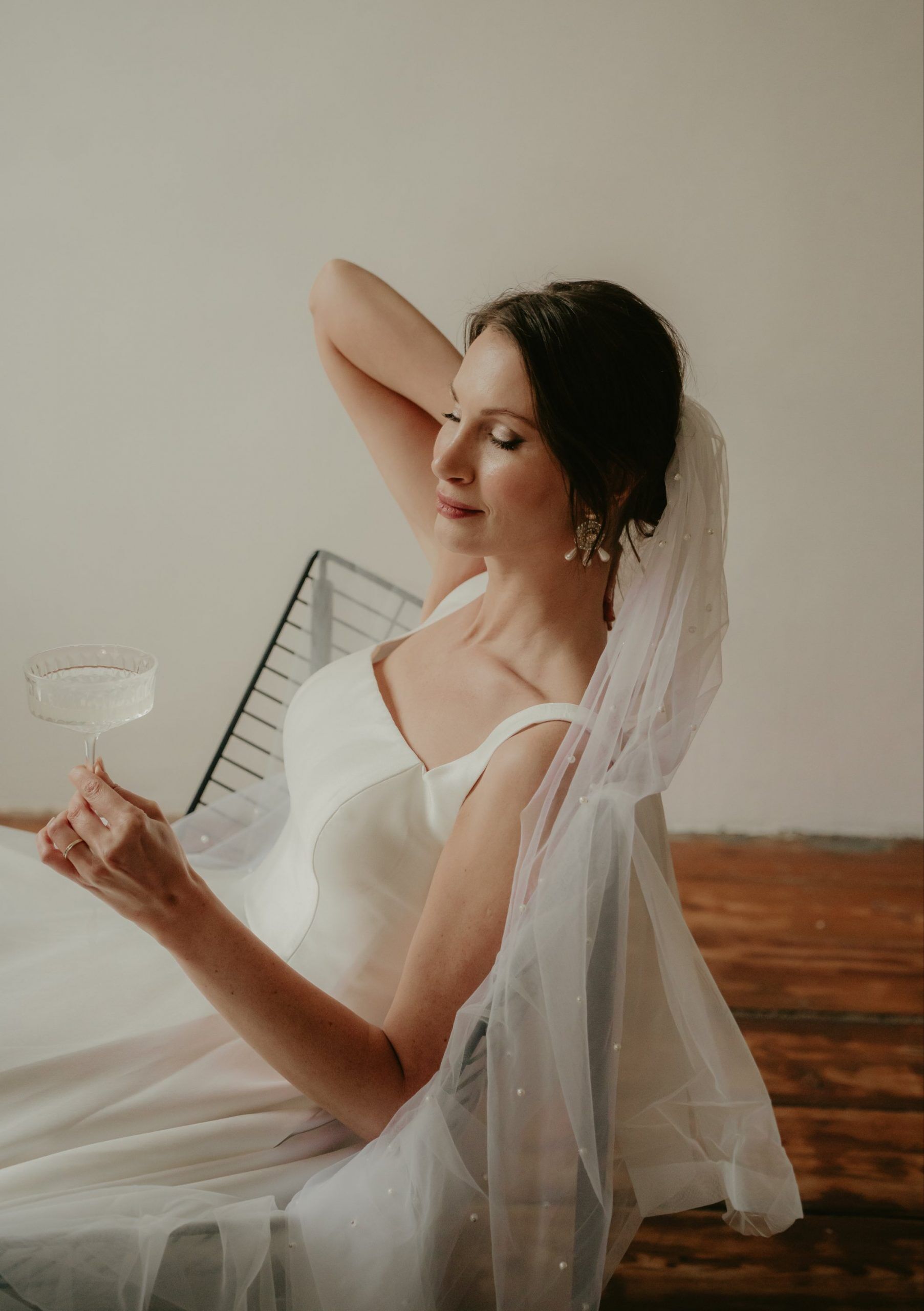 Imperial Glow Earrings - Image 2