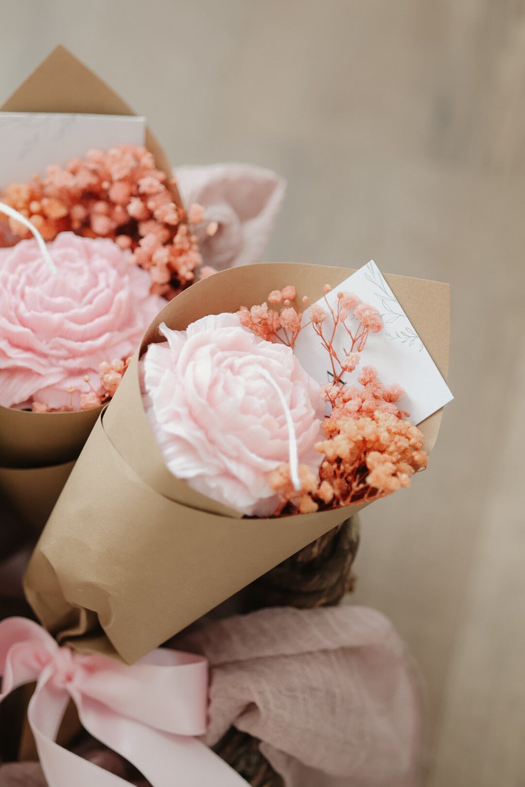 Peony Blush Mini Blumenstrauß - Image 2