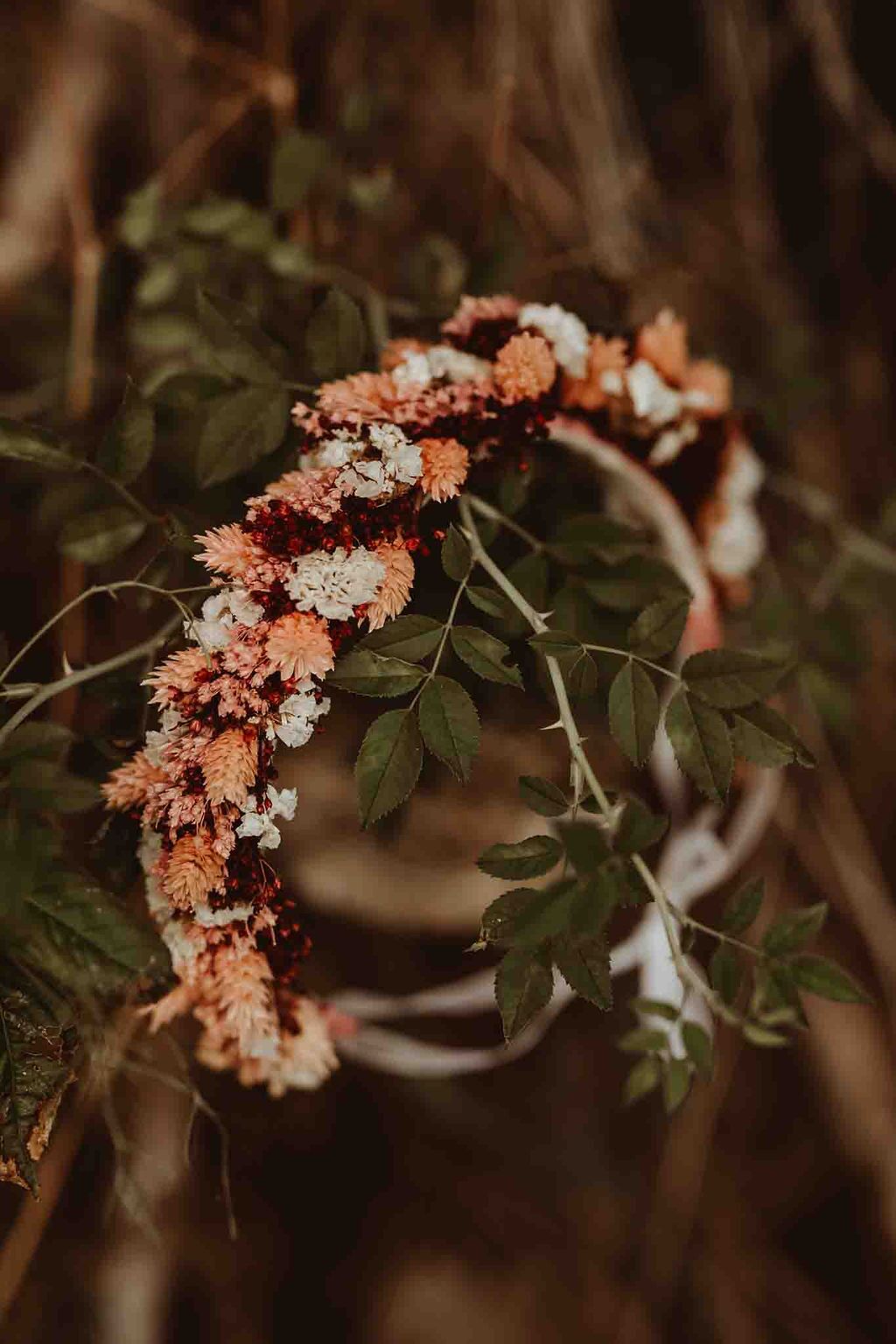 Handgefertigter Haarkranz aus Trockenblumen | Haarschmuck - Image 9